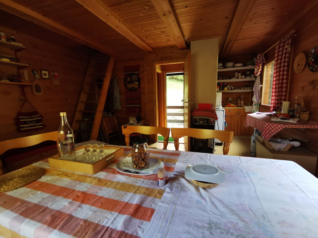 Lokacija: Notranjsko - kraška, Postojna, Studeno