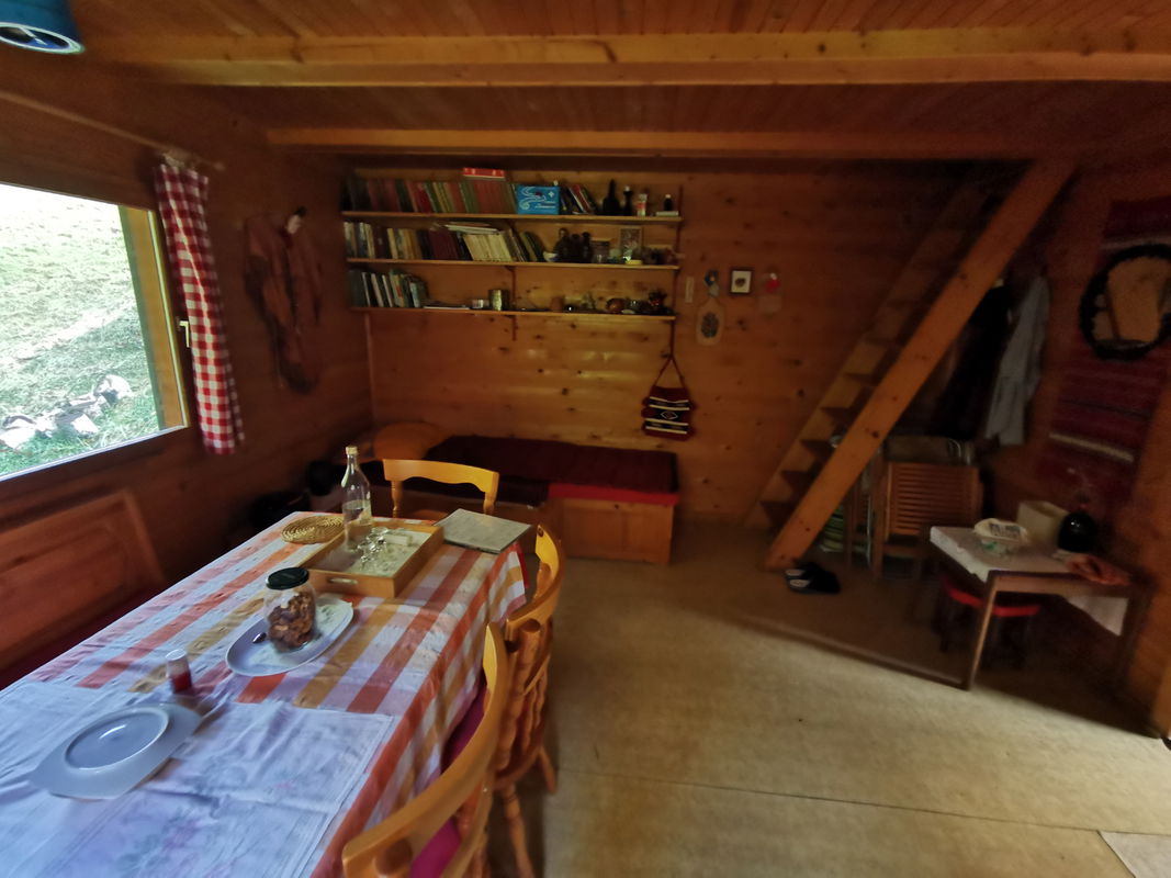 Lokacija: Notranjsko - kraška, Postojna, Studeno