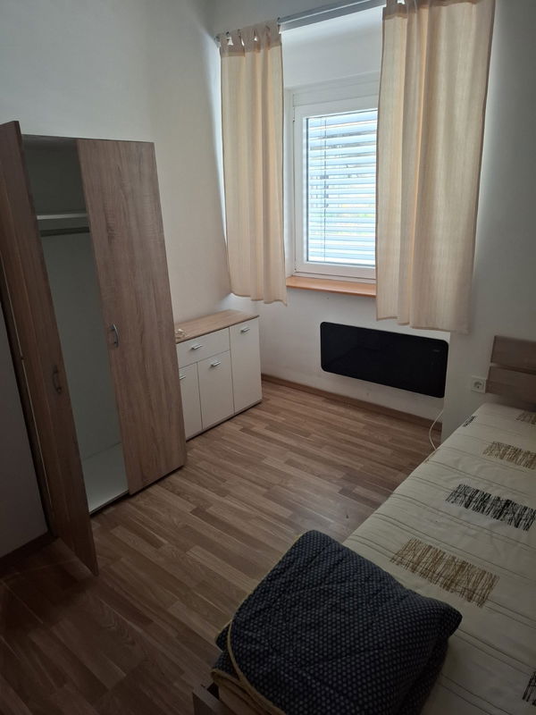 Lokacija: Notranjsko - kraška, Cerknica, Unec