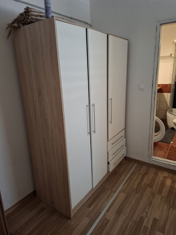 Lokacija: Notranjsko - kraška, Cerknica, Unec
