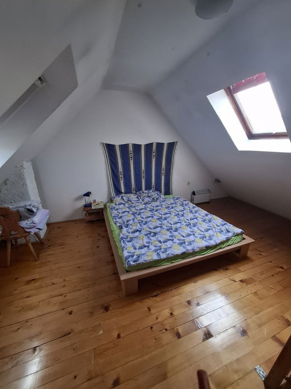 Lokacija: Notranjsko - kraška, Cerknica, Unec