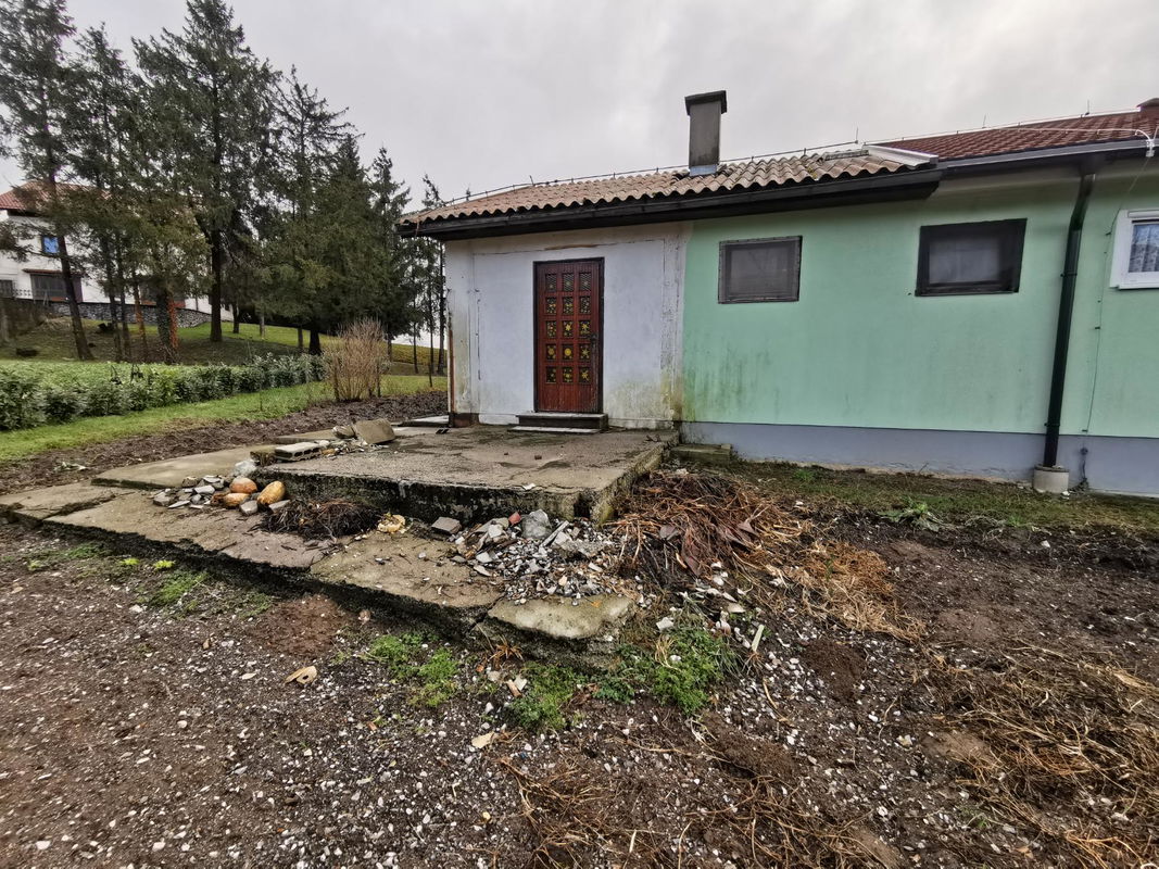 Lokacija: Notranjsko - kraška, Postojna, Velika Brda