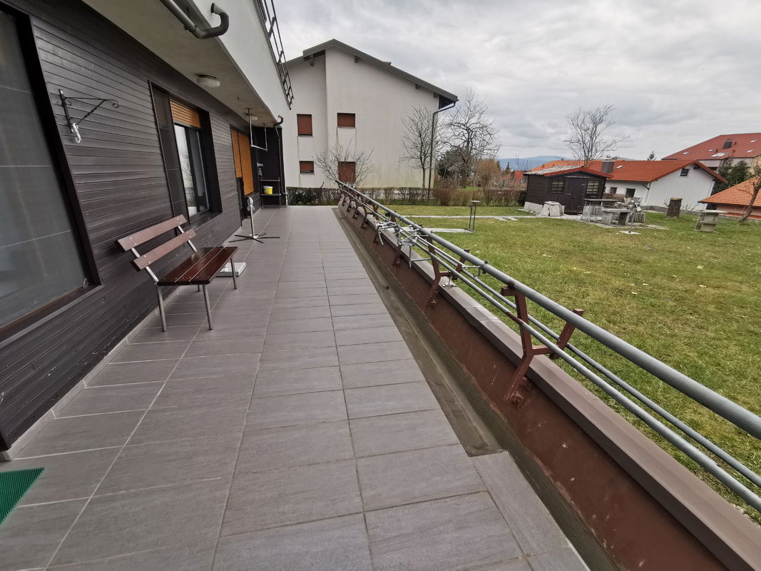 Lokacija: Notranjsko - kraška, Postojna, Postojna