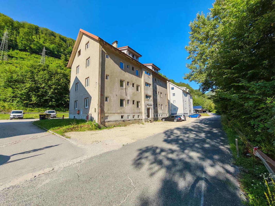 Lokacija: Zasavska, Trbovlje, Trbovlje