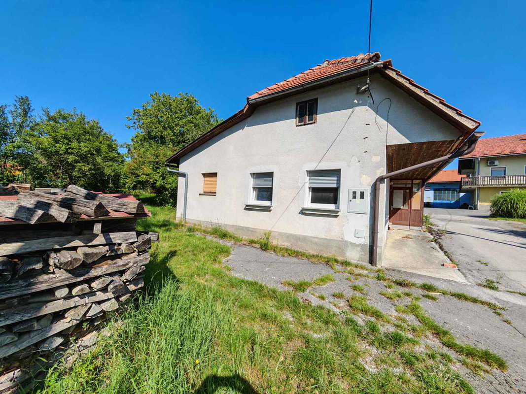 Lokacija: Notranjsko - kraška, Postojna, Bukovje
