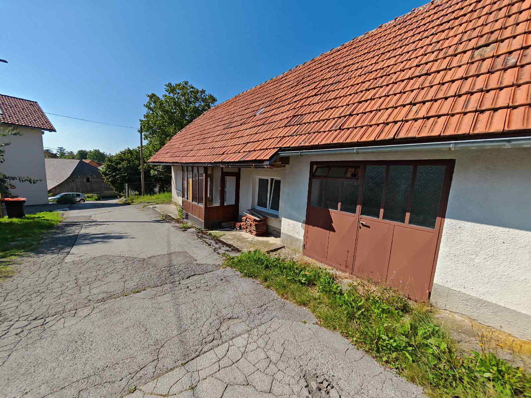 Lokacija: Notranjsko - kraška, Postojna, Bukovje
