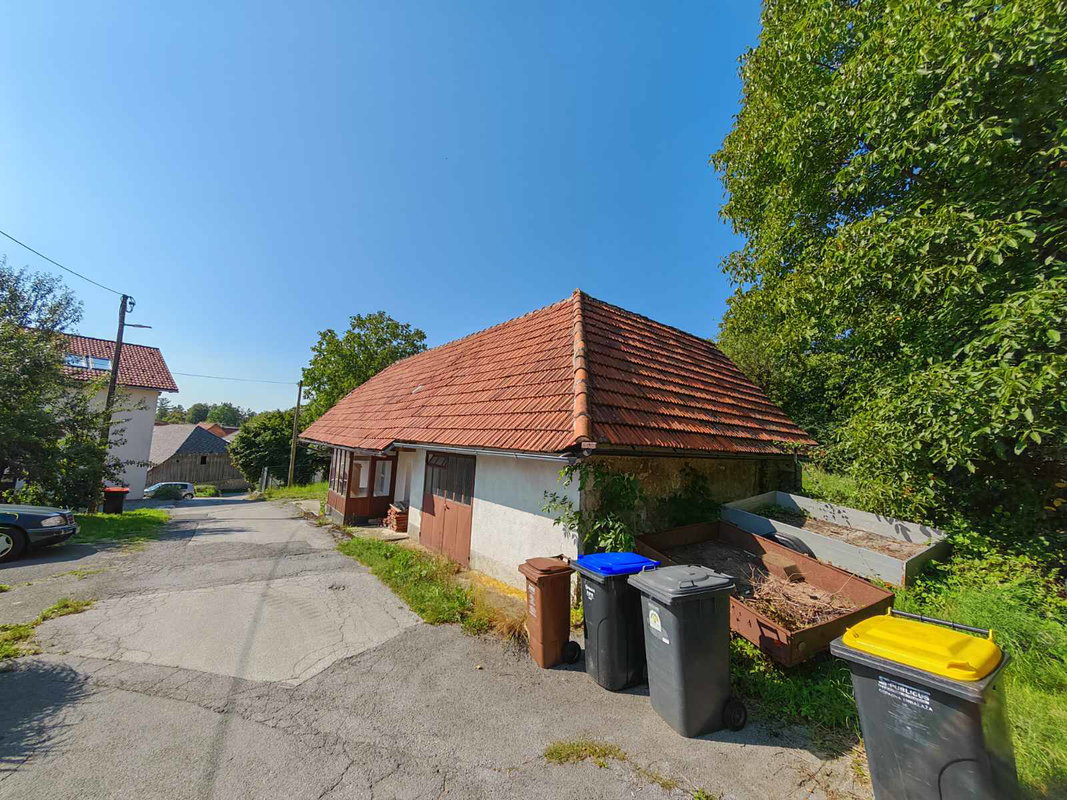 Lokacija: Notranjsko - kraška, Postojna, Bukovje