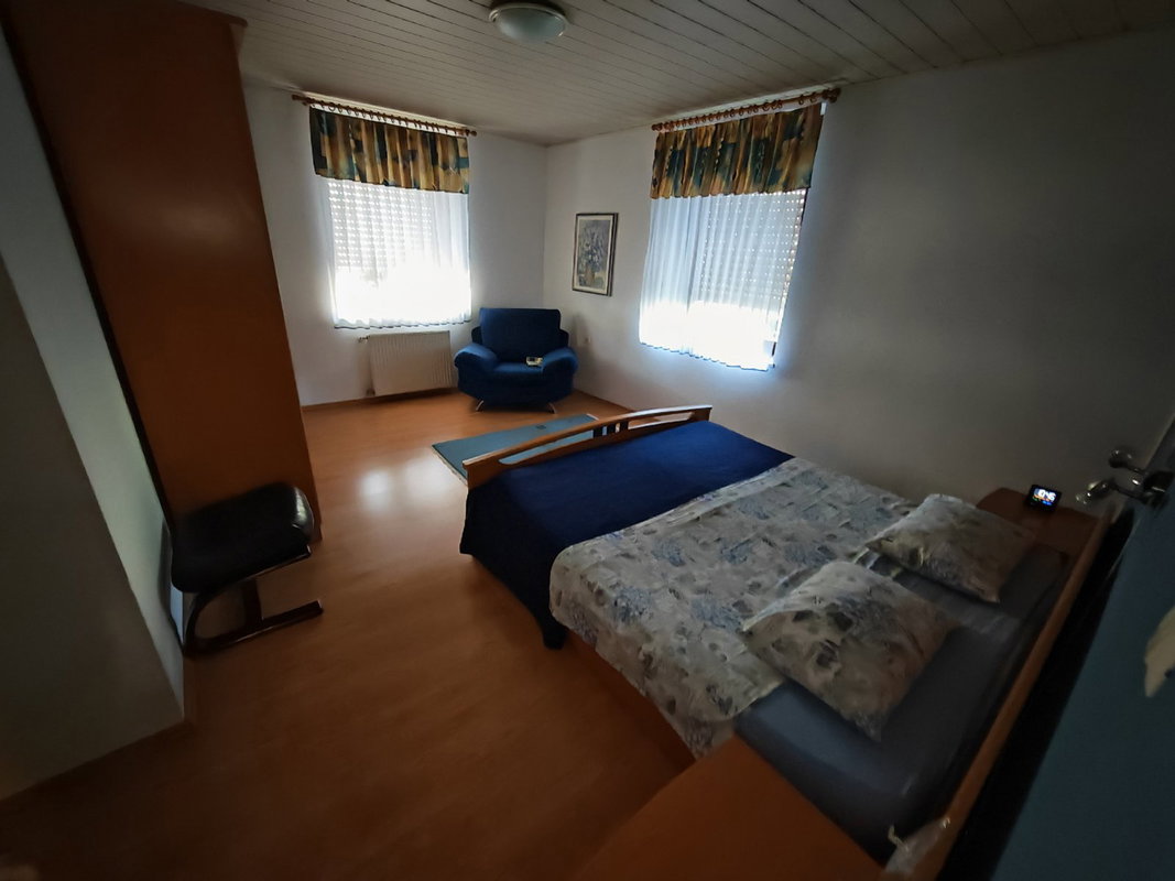 Location: Goriška, Vipava, Podnanos