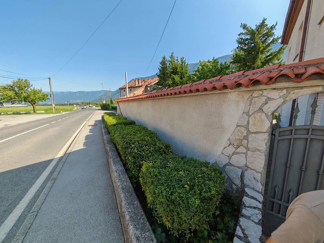 Location: Goriška, Vipava, Podnanos