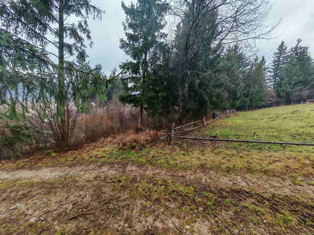 Lokacija: Notranjsko - kraška, Loška Dolina, Podcerkev