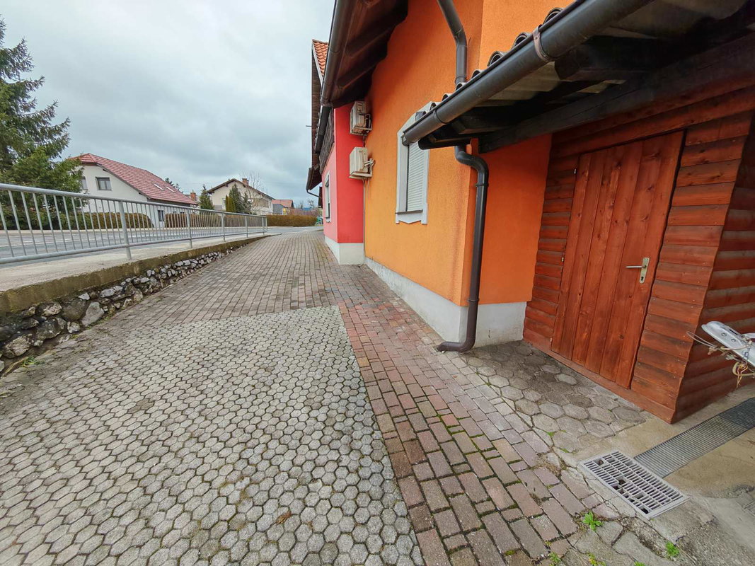 Lokacija: Notranjsko - kraška, Cerknica, Cerknica
