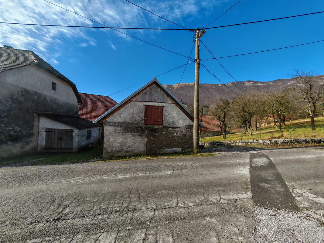 Lokacija: Notranjsko - kraška, Postojna, Malo Ubeljsko