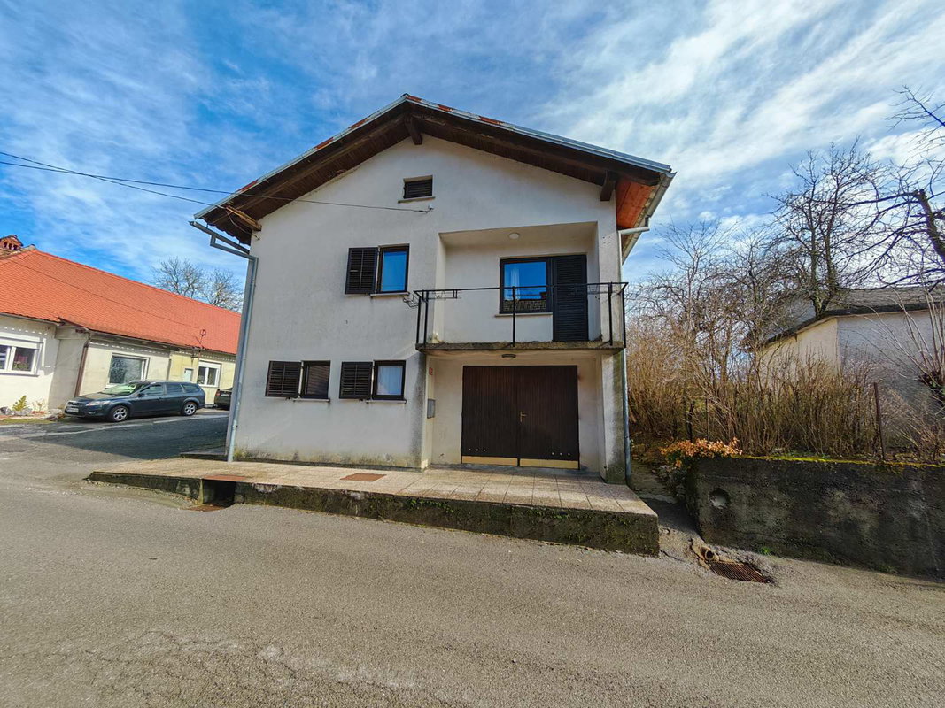 Lokacija: Notranjsko - kraška, Postojna, Malo Ubeljsko