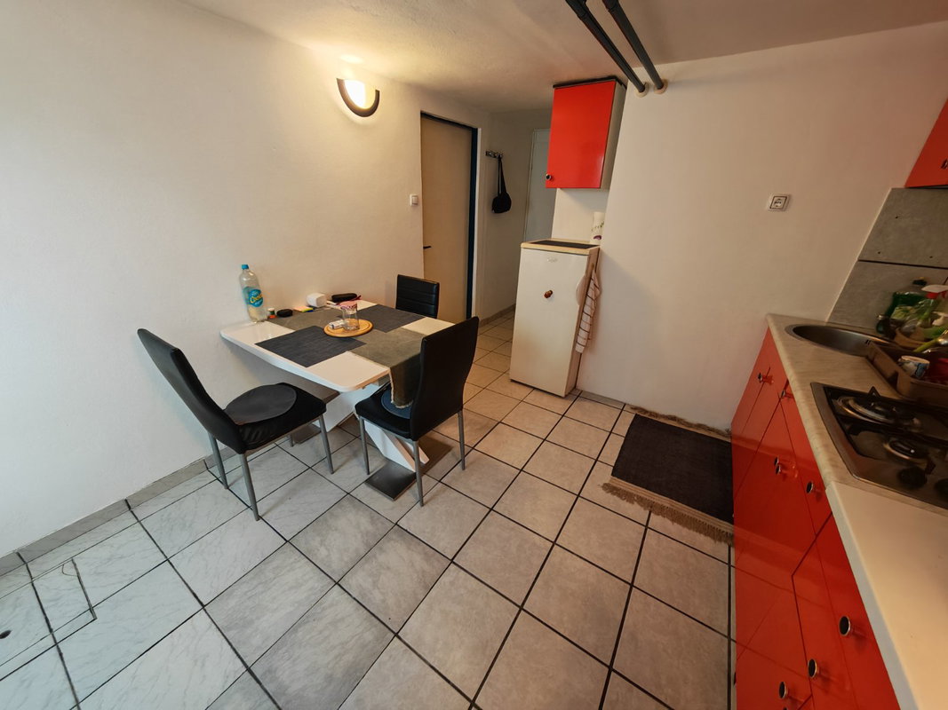 Location: Ljubljana okolica, Logatec, Logatec