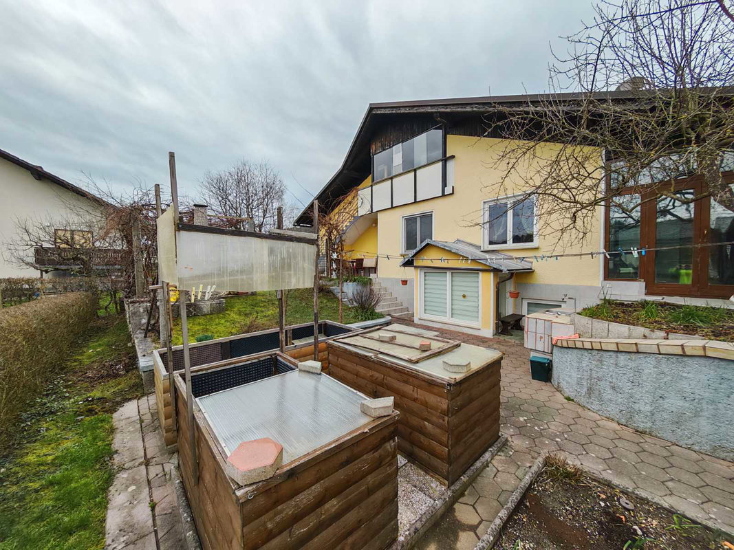 Location: Ljubljana okolica, Logatec, Logatec