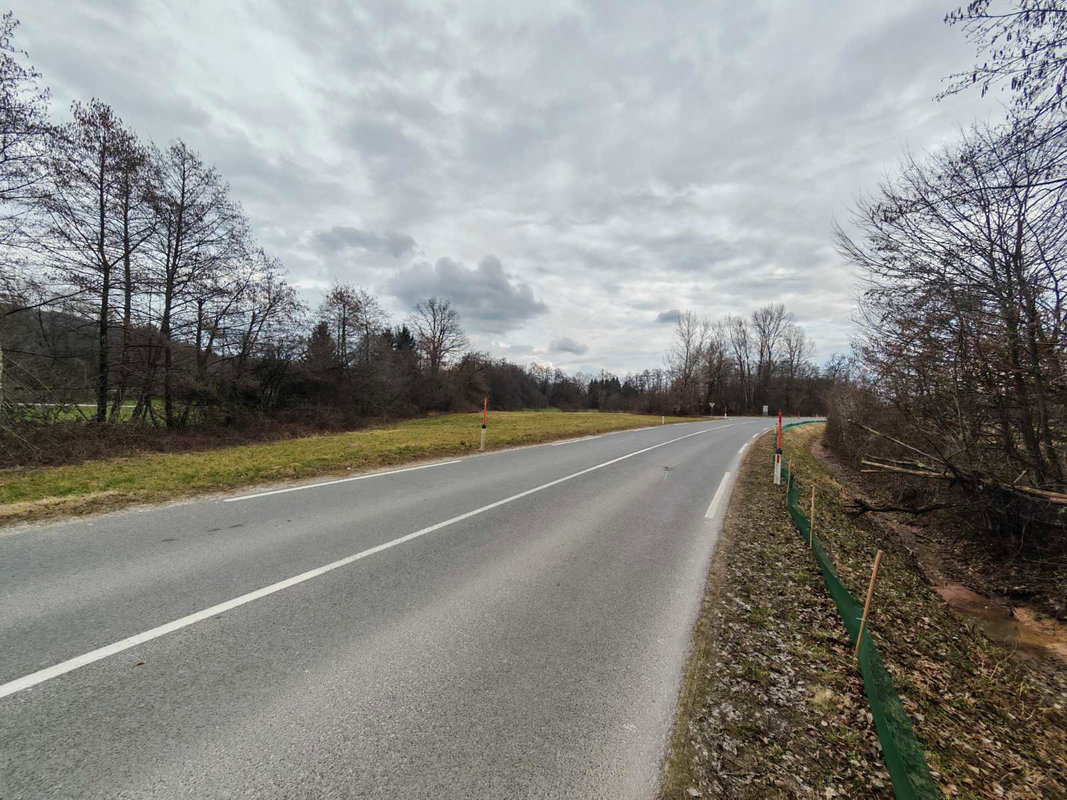 Lokacija: Ljubljana mesto, Šiška, Šmartno pod Šmarno goro