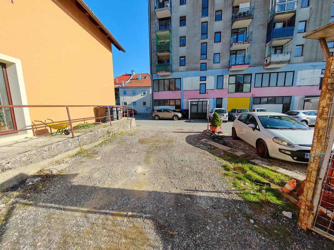 Lokacija: Notranjsko - kraška, Postojna, Postojna