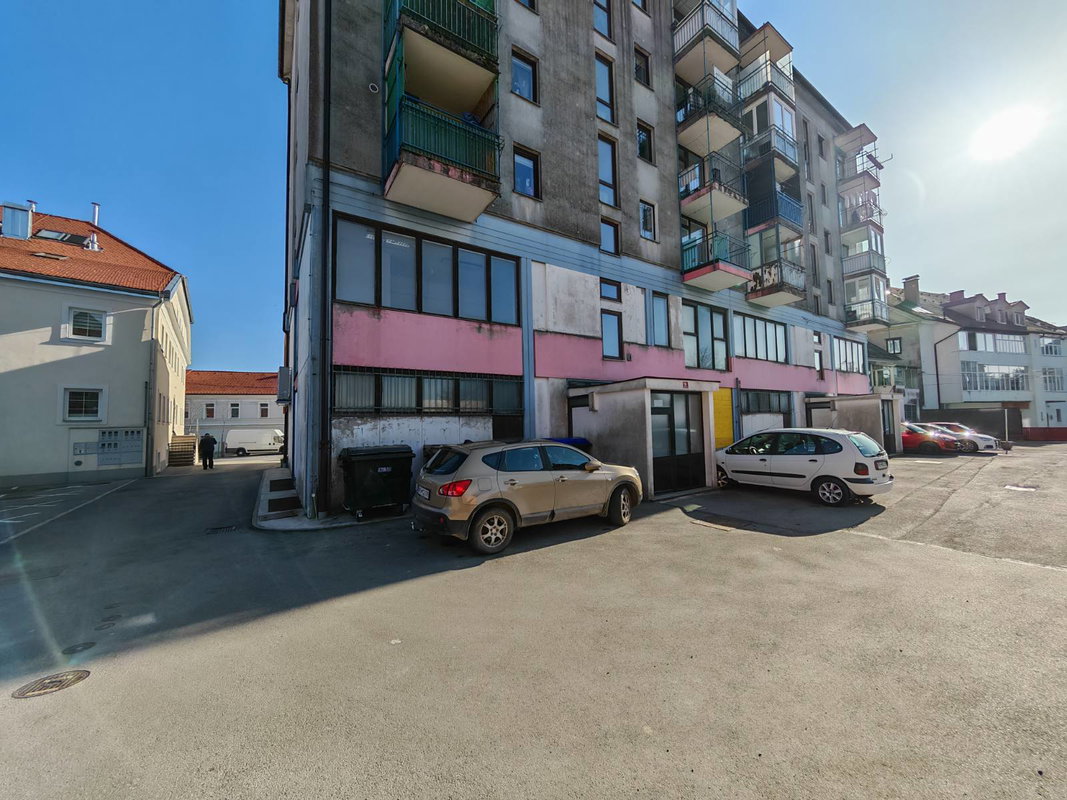 Lokacija: Notranjsko - kraška, Postojna, Postojna