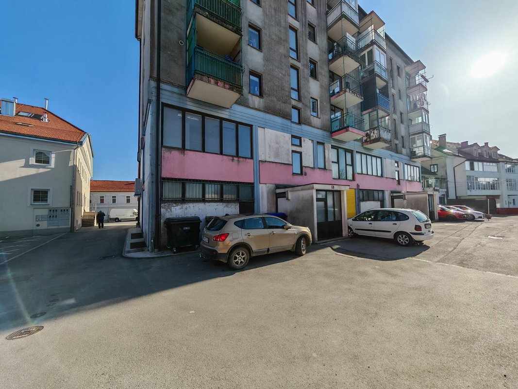 Lokacija: Notranjsko - kraška, Postojna, Postojna
