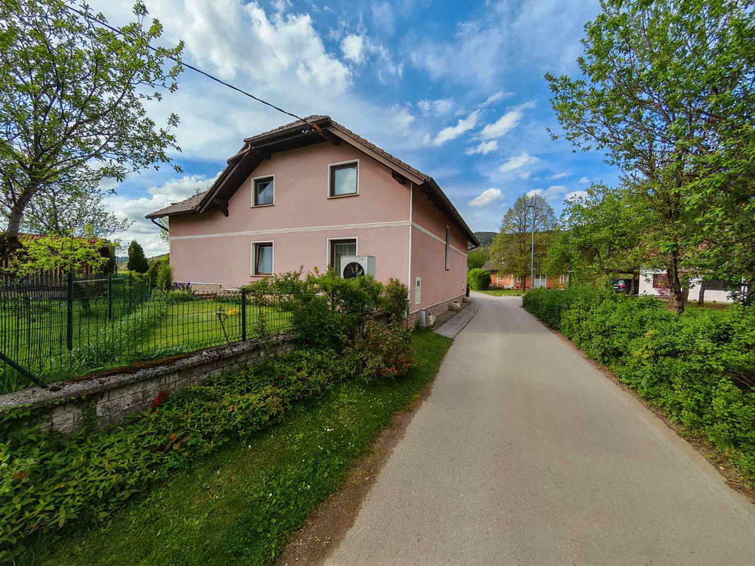 Location: Notranjsko - kraška, Loška Dolina, Vrhnika pri Ložu