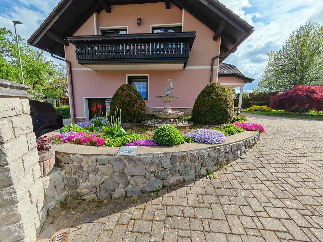 Location: Notranjsko - kraška, Loška Dolina, Vrhnika pri Ložu