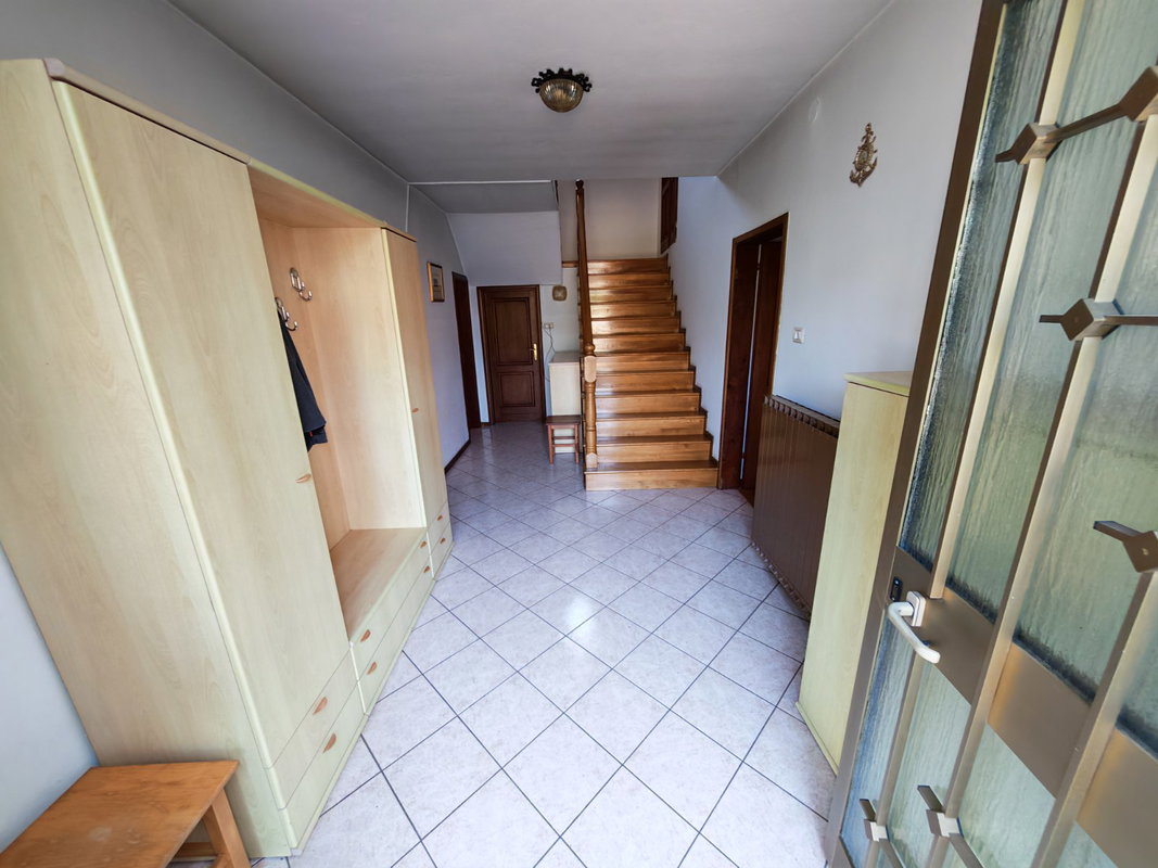 Location: Goriška, Vipava, Podbreg
