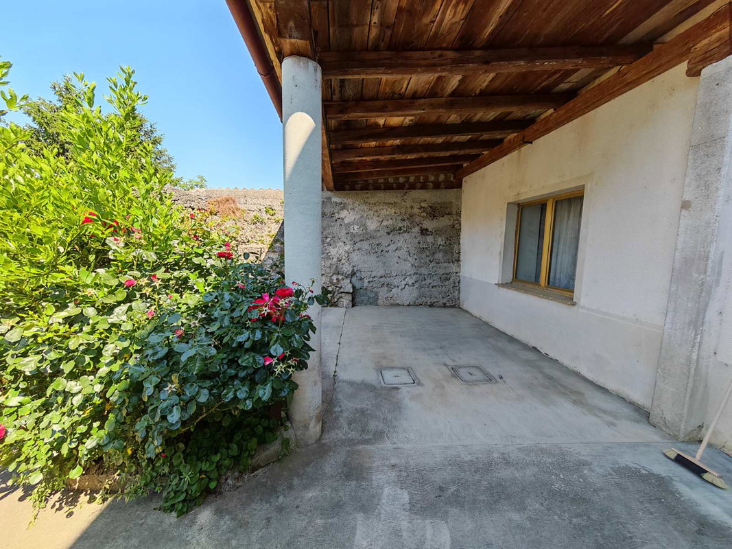 Location: Goriška, Vipava, Podbreg