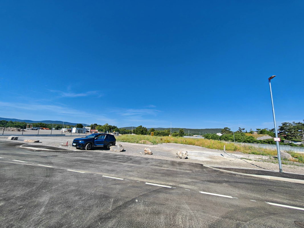 Location: Obalno - kraška, Divača, Divača