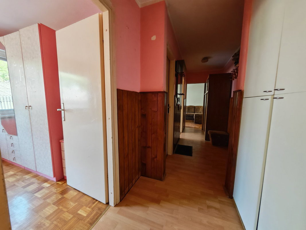 Lokacija: Notranjsko - kraška, Postojna, Postojna