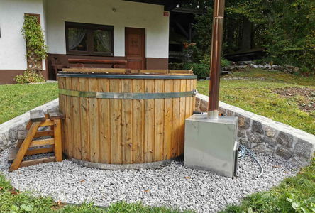 Location: Notranjsko - Kraška, Loška Dolina, Kozarišče