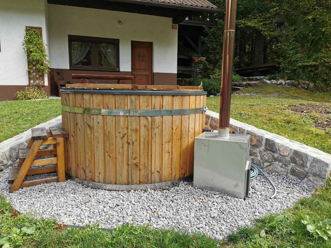Lokacija: Notranjsko - kraška, Loška Dolina, Kozarišče