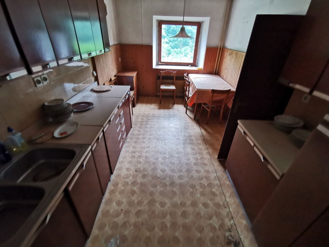 Lokacija: Goriška, Cerkno, Plužnje