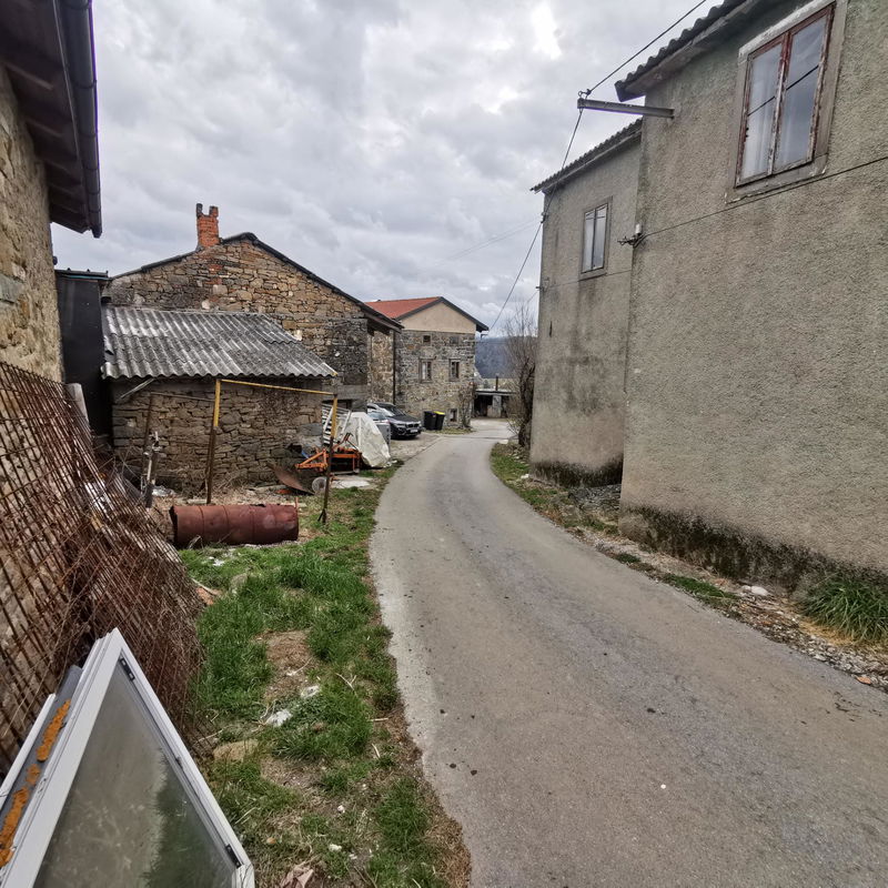 Lokacija: Notranjsko - kraška, Ilirska Bistrica, Smrje