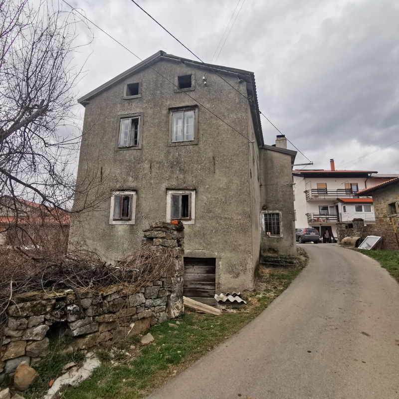 Lokacija: Notranjsko - kraška, Ilirska Bistrica, Smrje