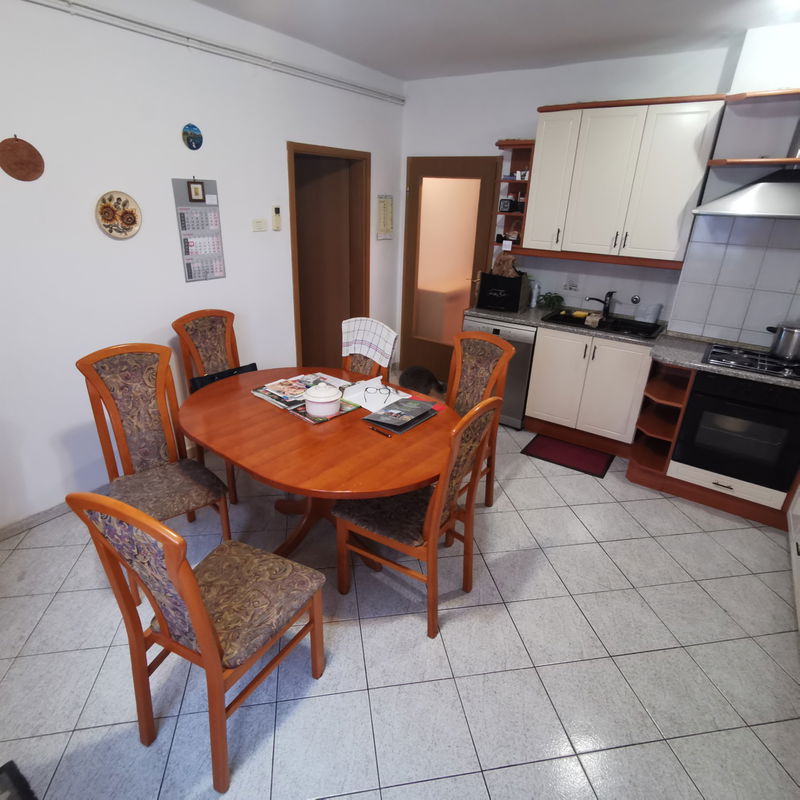 Lokacija: Obalno - kraška, Izola, Center