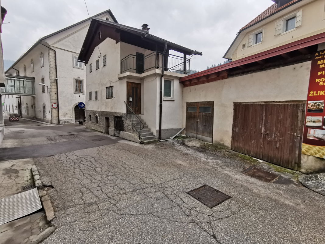 Location: Goriška, Idrija, Idrija