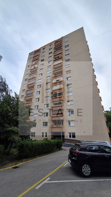 Stanovanje pri Betnavskem gozdu