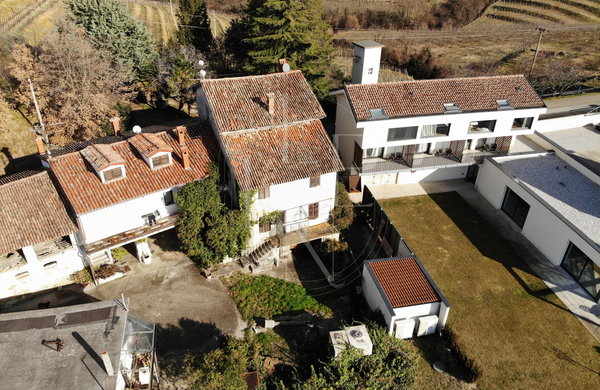 Lokacija: Goriška, Brda, Plešivo