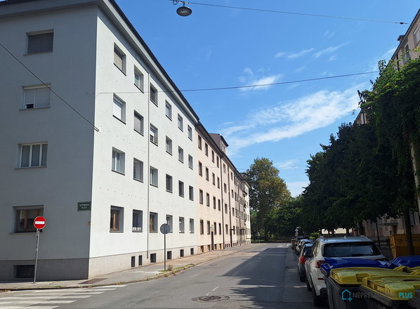 Lokacija: Ljubljana mesto, Center, Center