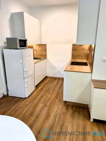 Lokacija: Ljubljana mesto, Bežigrad, Bežigrad