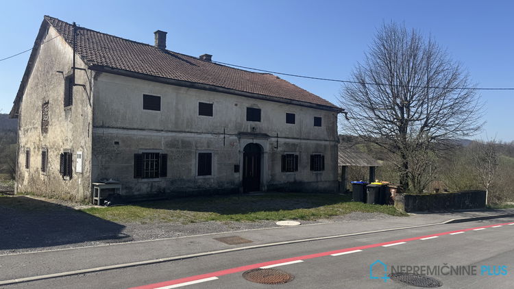 Lokacija: Notranjsko - kraška, Postojna, Dilce