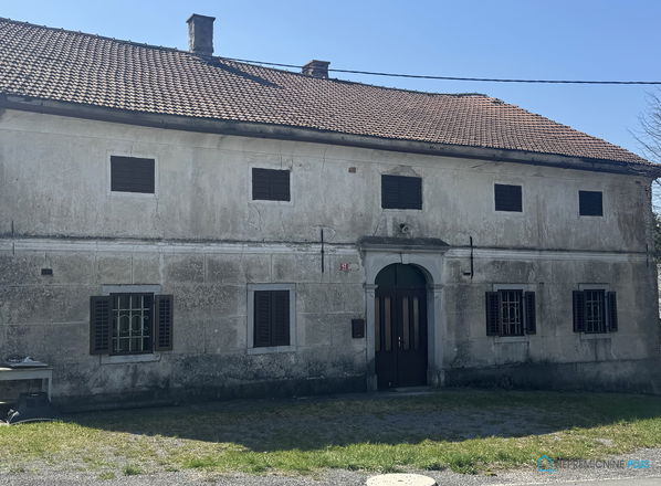 Lokacija: Notranjsko - kraška, Postojna, Dilce