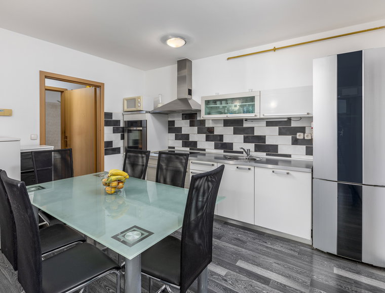 Lokacija: Podravska, Maribor, Pobrežje