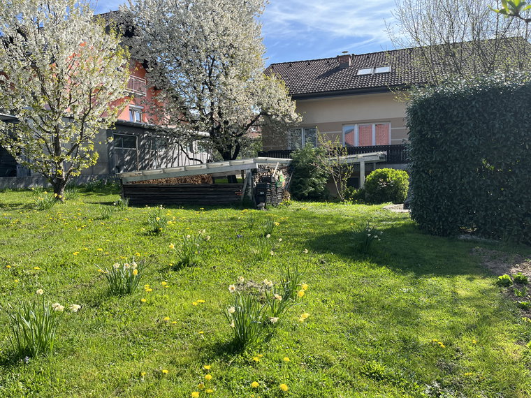 Lokacija: Jugovzhodna Slovenija, Šmarješke Toplice, Družinska Vas