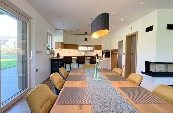 Lokacija: Ljubljana okolica, Ivančna Gorica, Vir pri Stični