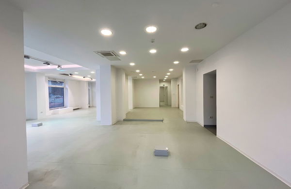 Lokacija: Ljubljana mesto, Center, Tabor