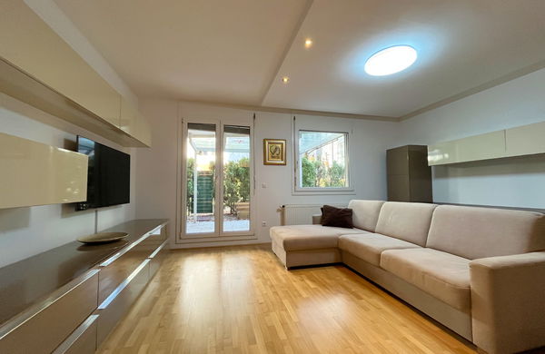 Lokacija: Ljubljana mesto, Center, Okolica