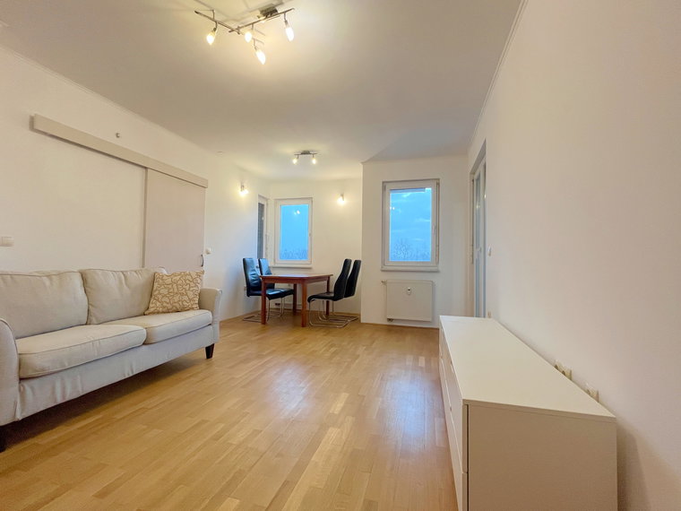 Lokacija: Ljubljana mesto, Center, Poljane