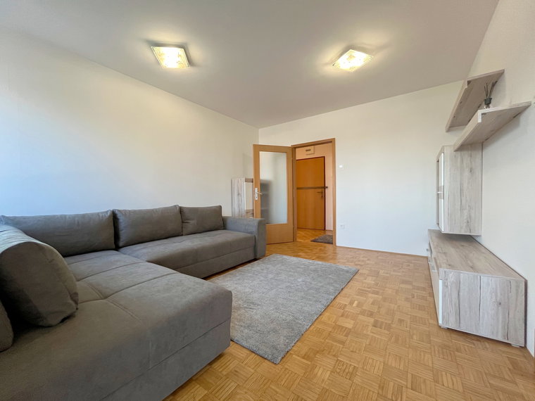 Lokacija: Ljubljana mesto, Moste-Polje, Fužine