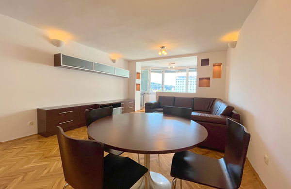 Lokacija: Ljubljana mesto, Bežigrad, Bežigrad